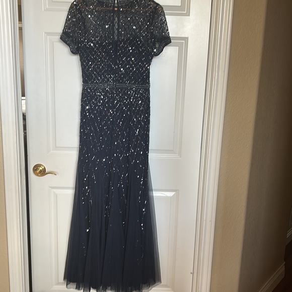 Mother of the bride dress by Adrianna Papell size 10 navy with sequins long gown - Picture 3 of 4